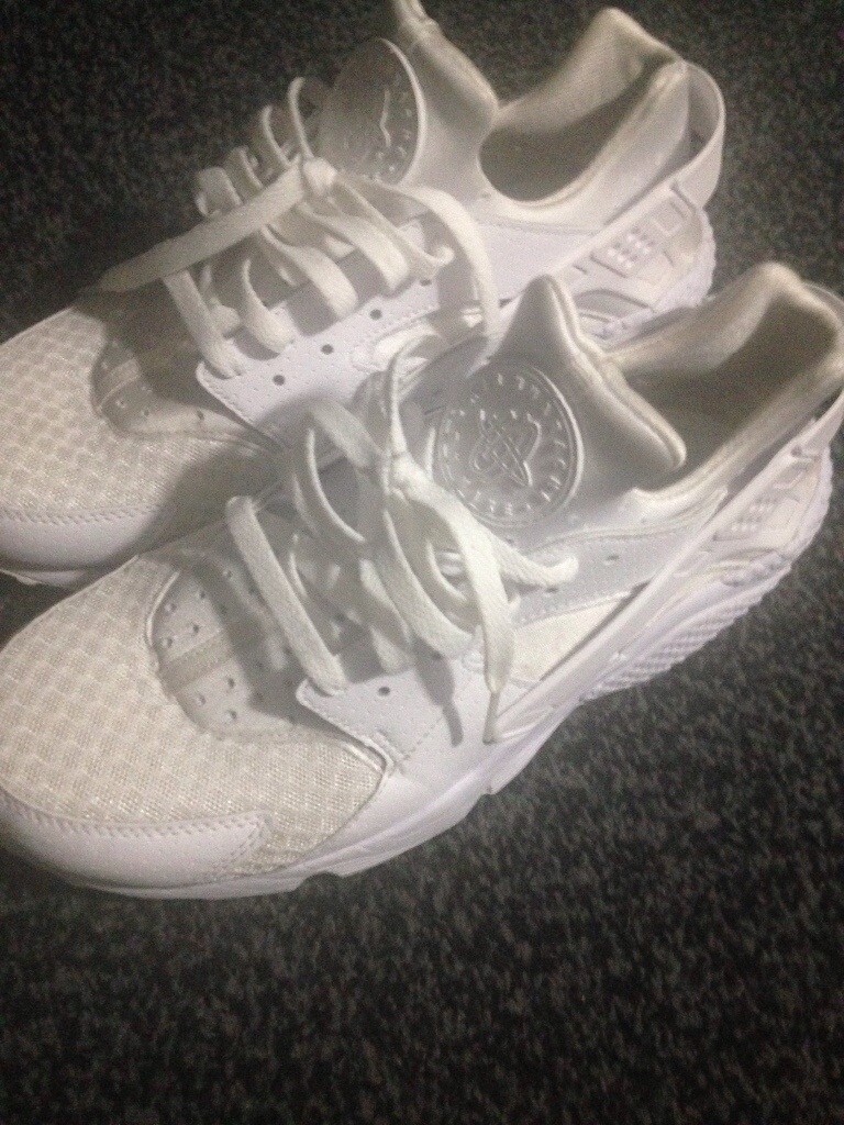 hurraches white